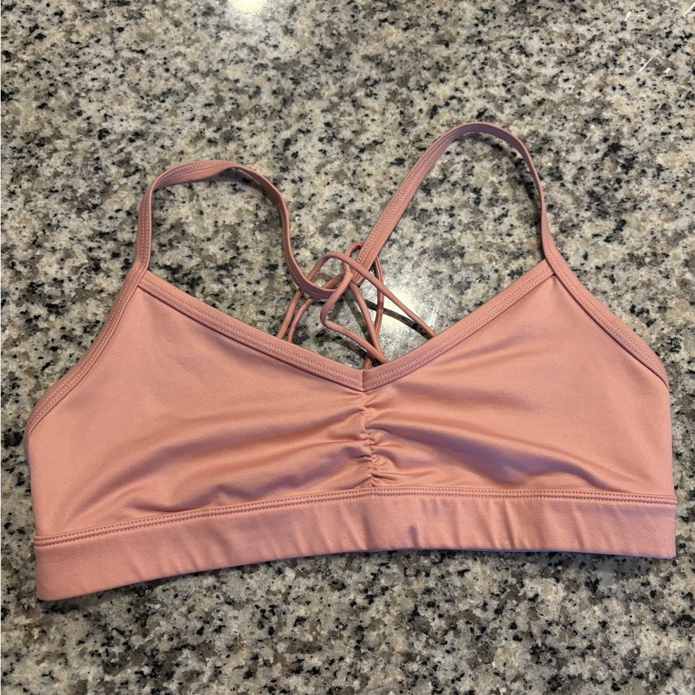 Alo Sports Bra - Metallic Pink